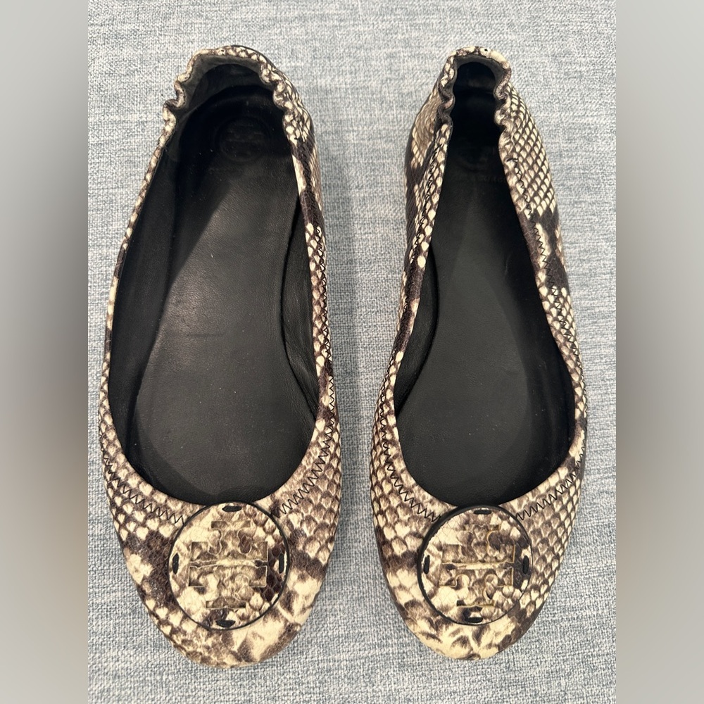 Tory Burch Black and Cream Snakeskin Flats